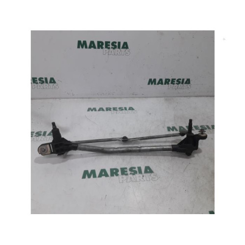 Renault - Megane - Wiper mechanism