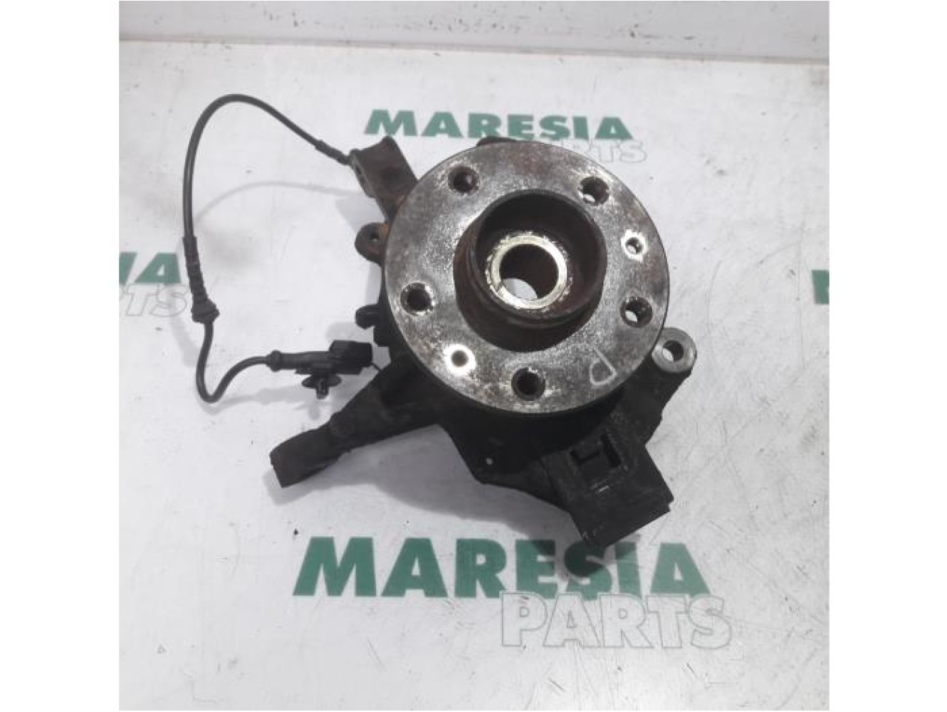 Renault - Megane - Knuckle, front right