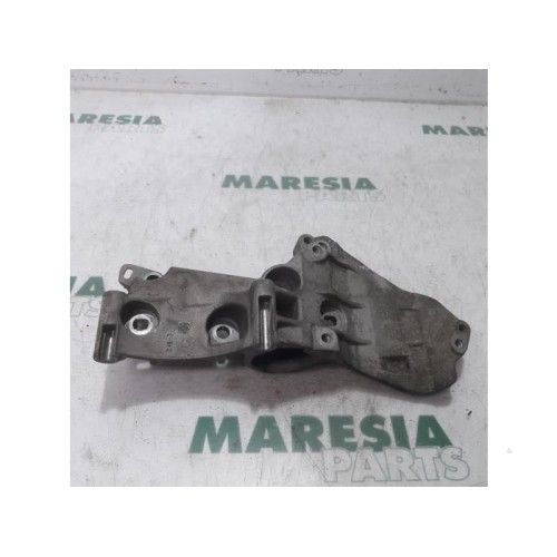 Renault - Megane Scenic - Support (miscellaneous)
