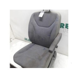 Renault - Trafic - Seat, right