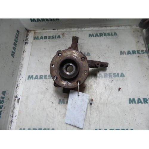 Fiat - Punto - Fusee links-voor