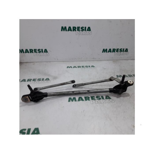 Renault - Megane - Wiper mechanism