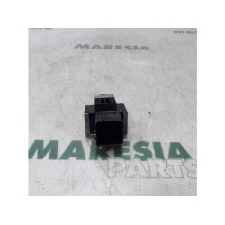Renault - Clio - Glow plug relay