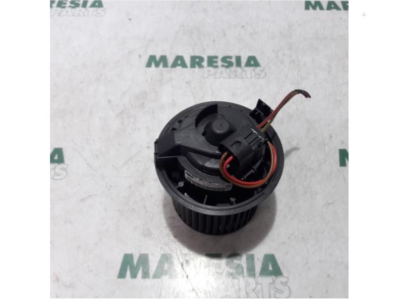 Renault - Clio - Heating and ventilation fan motor