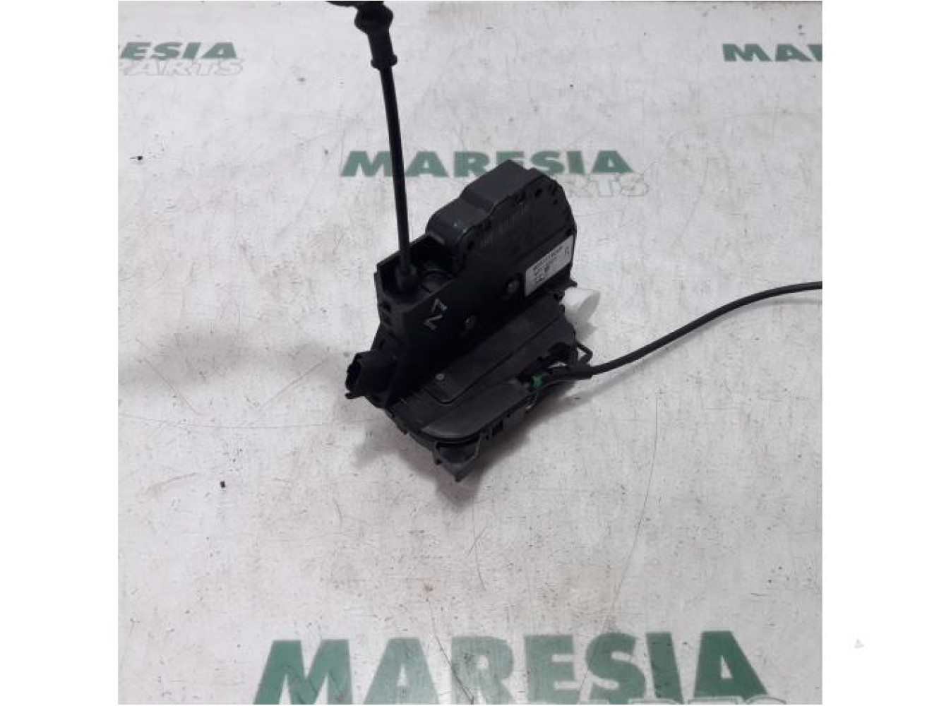 Renault - Clio - Door lock mechanism 4-door, front left