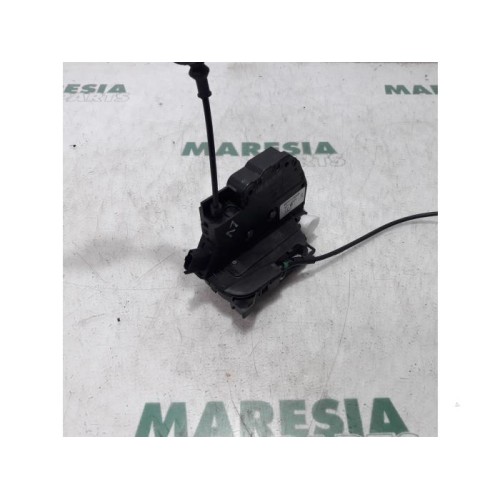 Renault - Clio - Door lock mechanism 4-door, front left