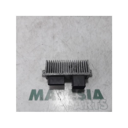 Renault - Megane - Glow plug relay