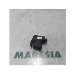 Renault - Megane - Parking brake switch