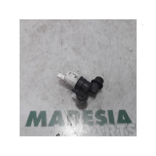 Peugeot - 207 - Scheibensprüherpumpe vorne