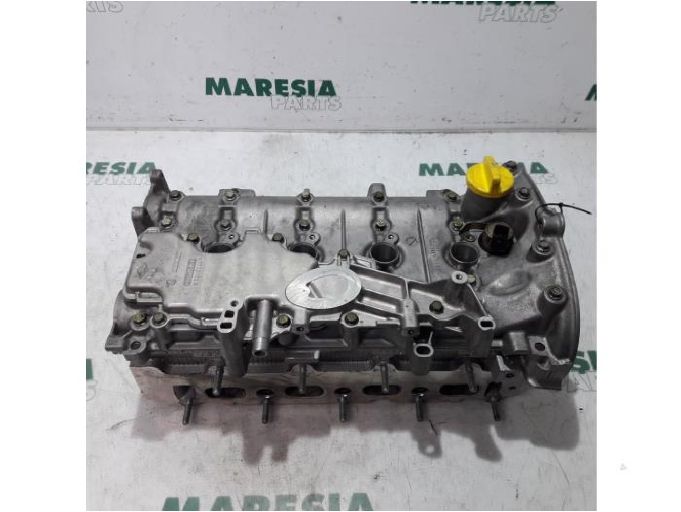 Renault - Laguna - Cylinder head