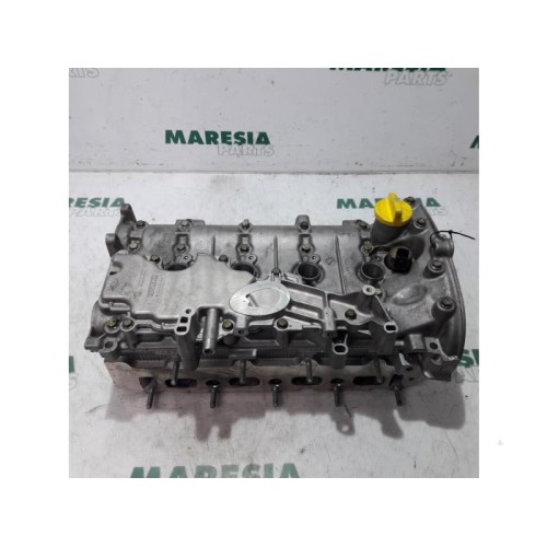Renault - Laguna - Cylinder head