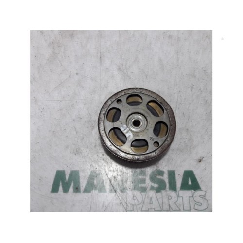 Renault - Laguna - Camshaft sprocket