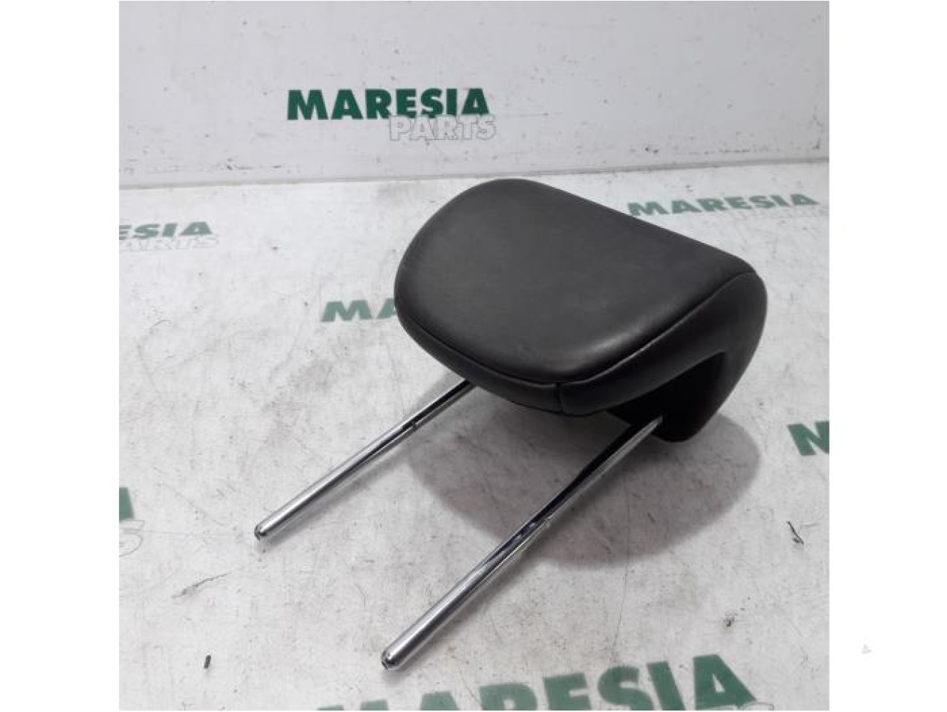 Lancia - Y(Psilon) - Headrest