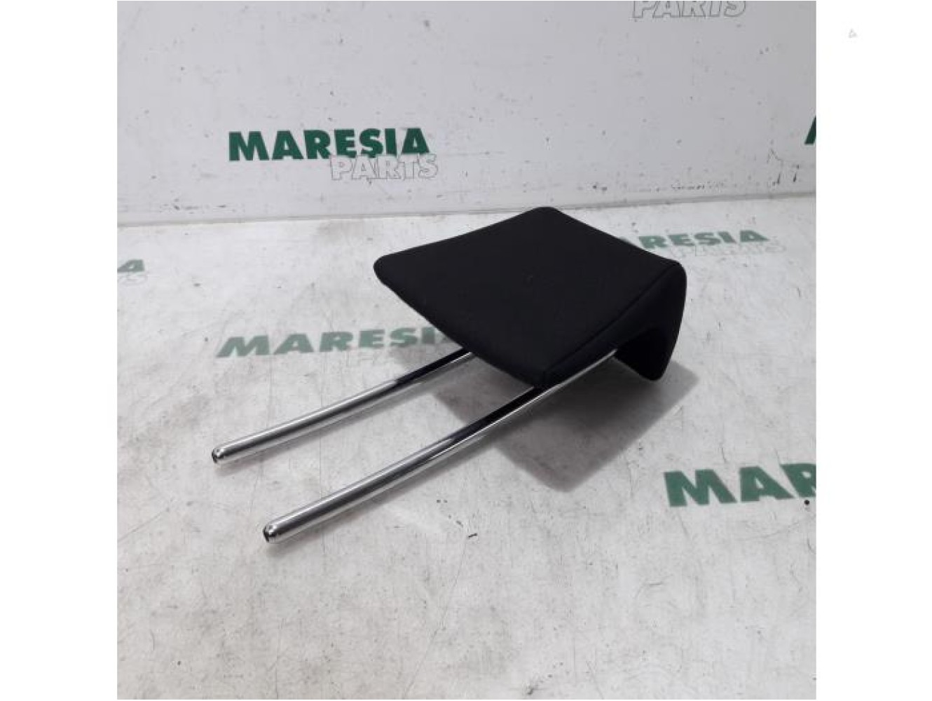 Peugeot - 207 - Headrest