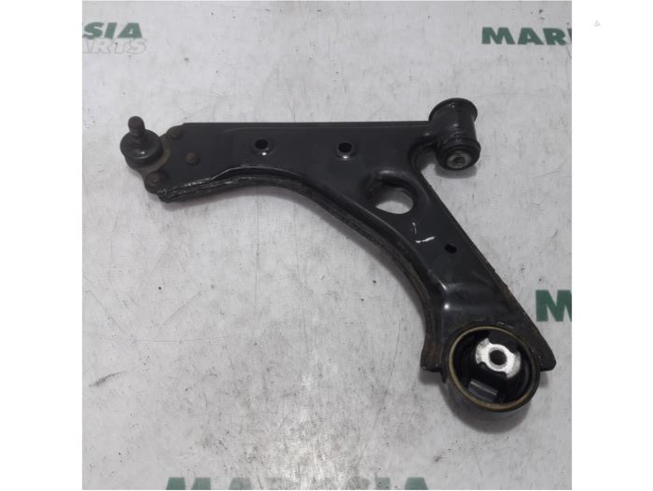 Alfa Romeo - Mito - Front lower wishbone, left