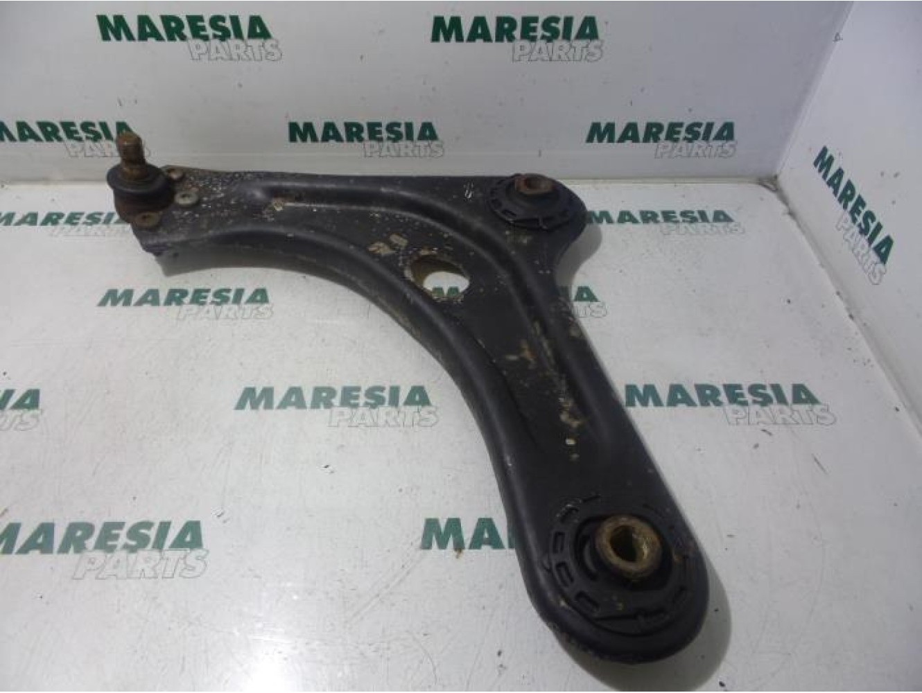 Citroen - C3 - Front lower wishbone, left