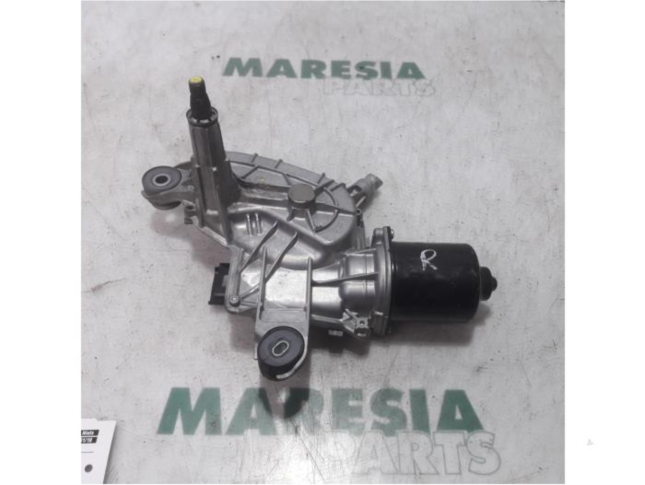 Citroen - C4 Picasso - Front wiper motor