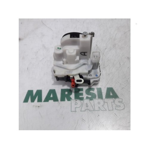Fiat - Doblo - Minibus/van rear door lock mechanism