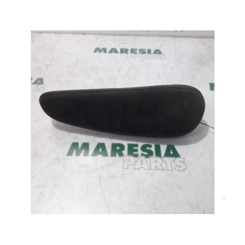 Peugeot - 307 - Armrest