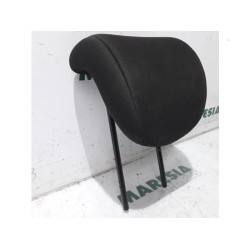 Renault - Clio - Headrest