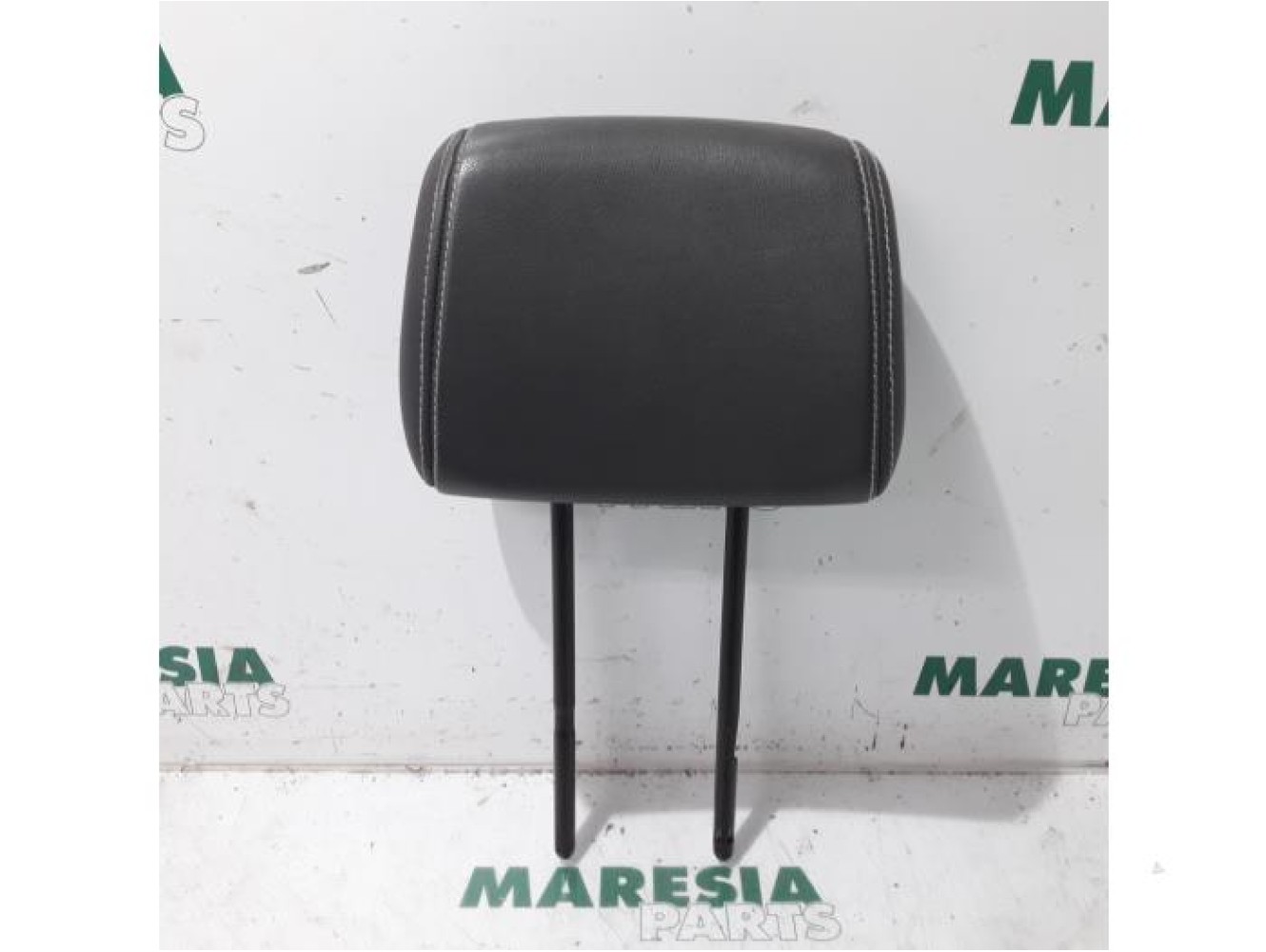 Renault - Megane Scenic - Headrest