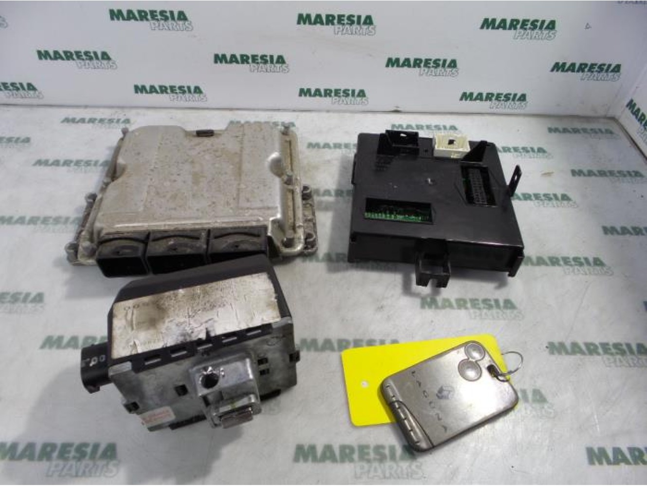 Renault - Laguna - Engine management computer