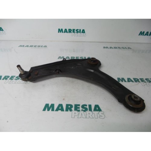 Renault - Laguna - Front lower wishbone, left