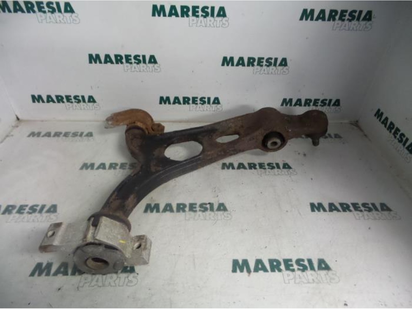 Alfa Romeo - 147 - Front lower wishbone, right