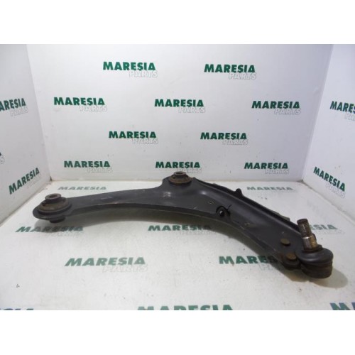 Renault - Laguna - Front lower wishbone, right