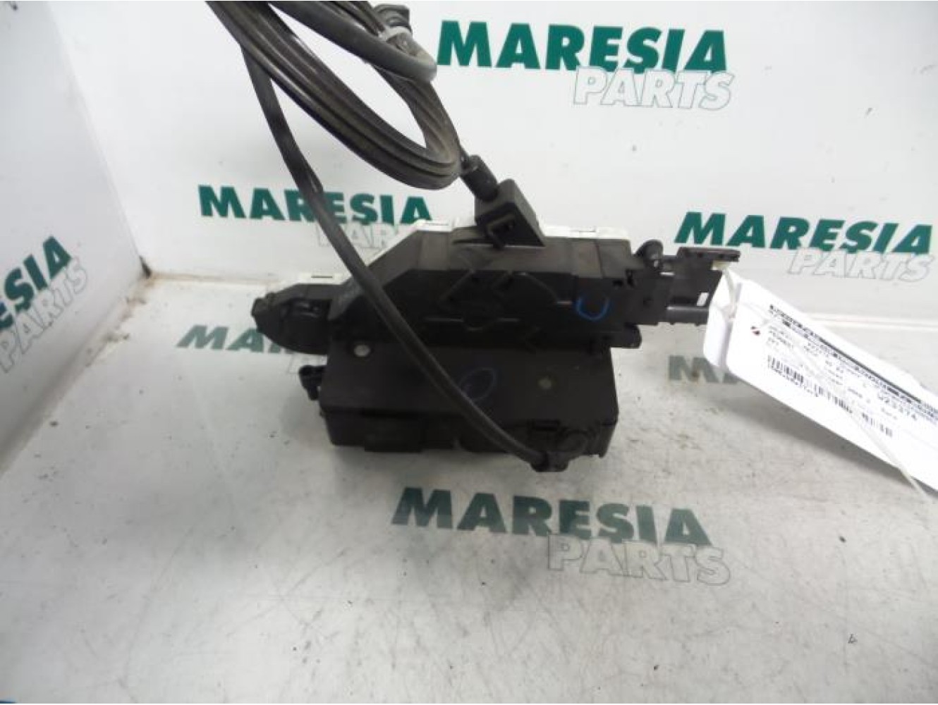 Peugeot - 207 - Front door lock mechanism 4-door, right