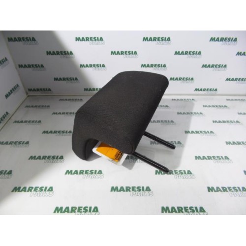 Peugeot - 207 - Headrest