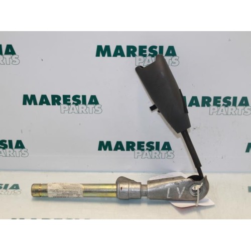 Renault - Laguna - Gordelspanner links