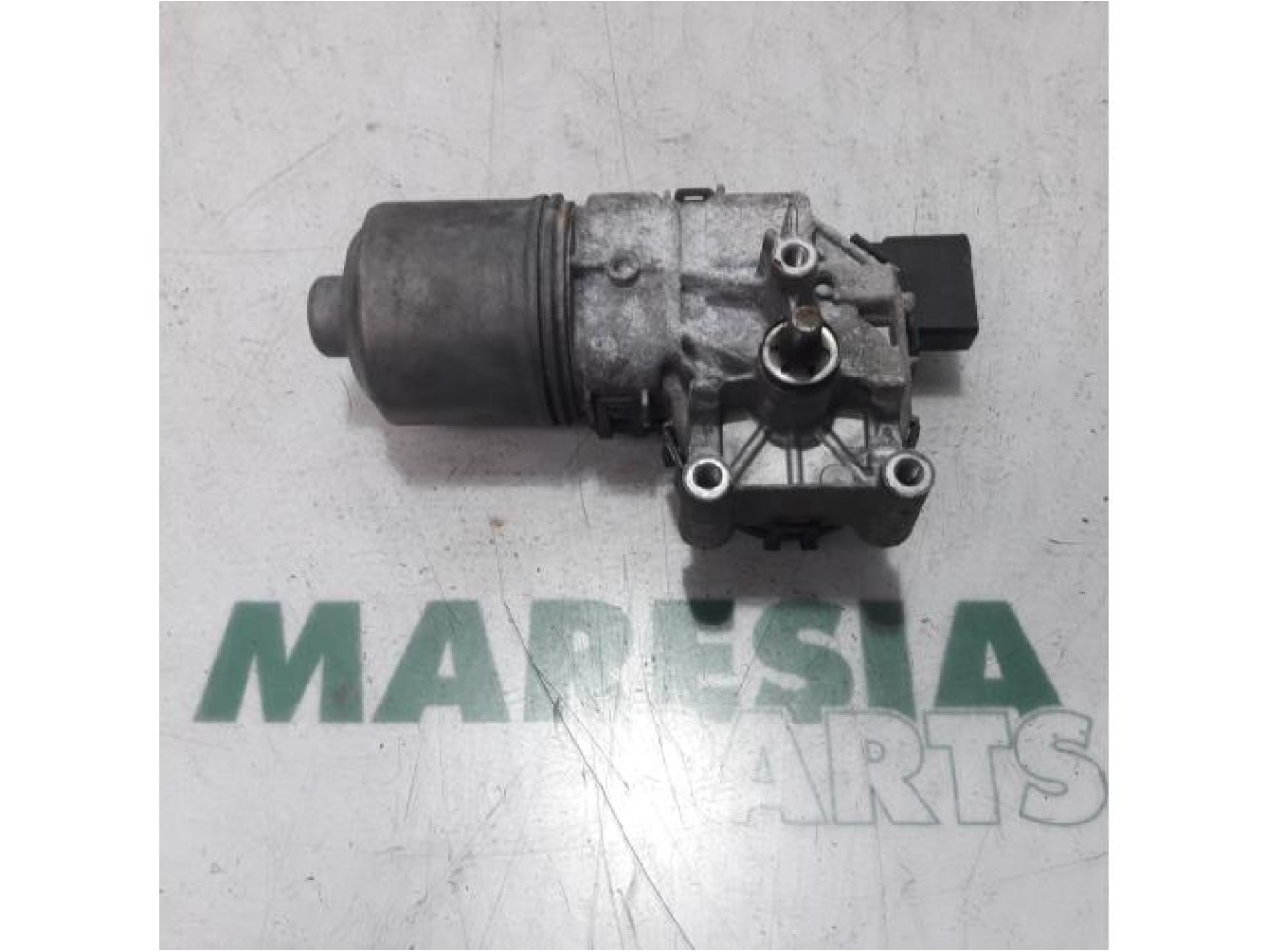 Alfa Romeo - GT - Front wiper motor