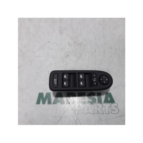 Peugeot - 508 - Multi-functional window switch