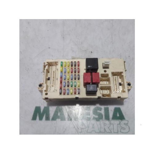 Alfa Romeo - GT - Fuse box