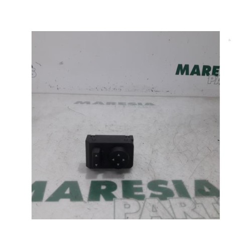 Fiat - Punto - Mirror switch