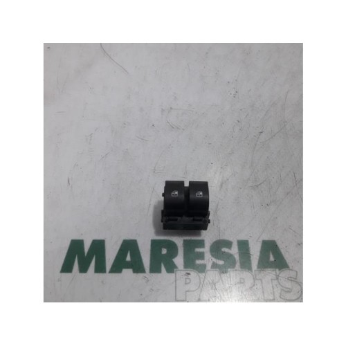 Fiat - Punto - Multi-functional window switch