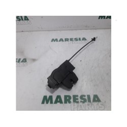 Peugeot - 508 - Tailgate lock mechanism