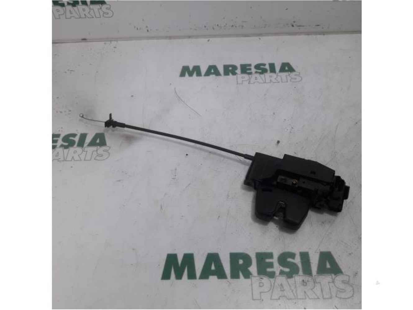 Peugeot - 508 - Tailgate lock mechanism