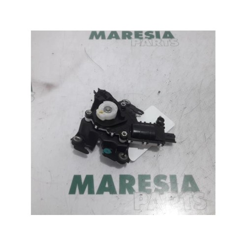 Peugeot - 508 - Tailgate lock mechanism