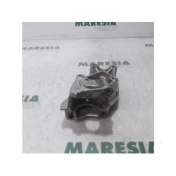 Peugeot - 607 - Engine mount