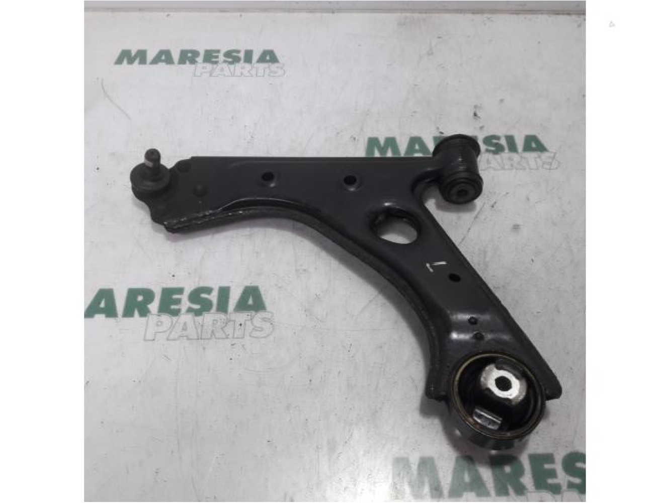 Fiat - Punto - Querlenker unten links vorne
