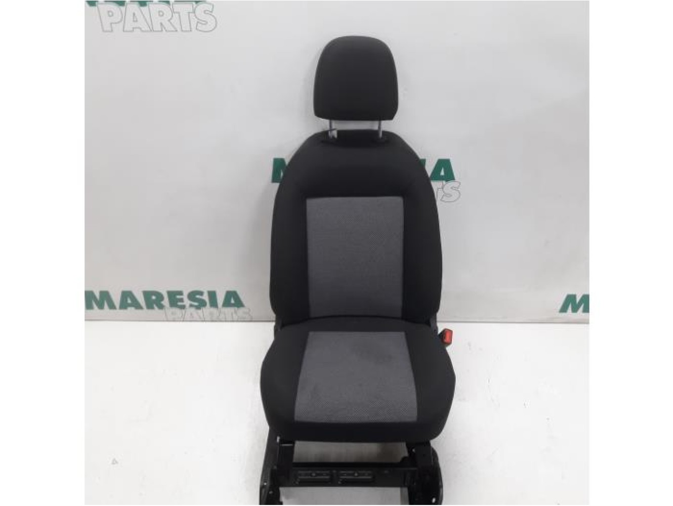 Fiat - Doblo - Seat, right