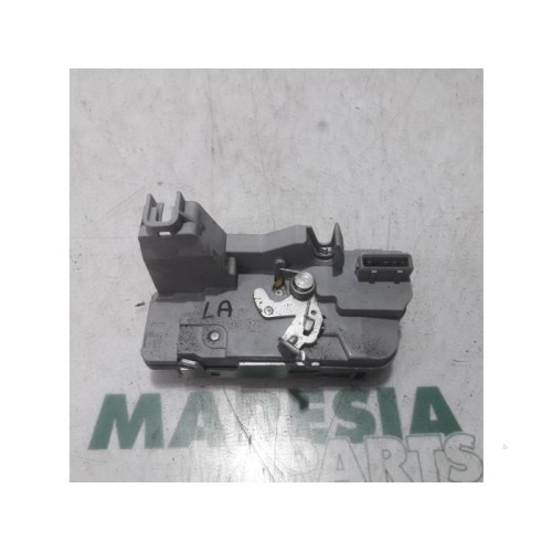 Peugeot - 307 - Rear door lock mechanism 4-door, left