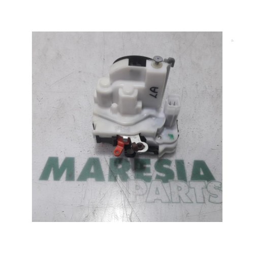 Fiat - Doblo - Minibus/van rear door lock mechanism