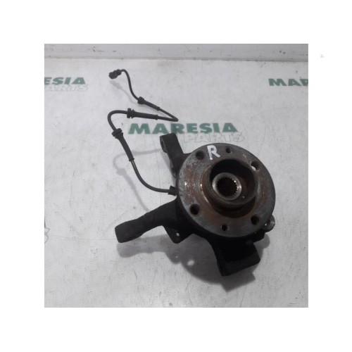 Renault - Modus - Knuckle, front right