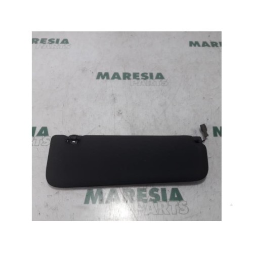 Peugeot - RCZ - Sun visor