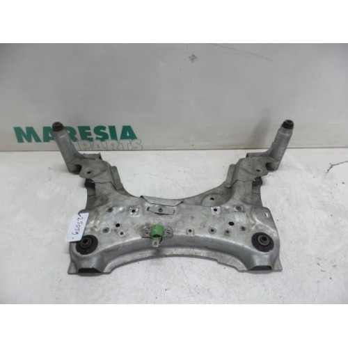 Renault - Megane Scenic - Subframe