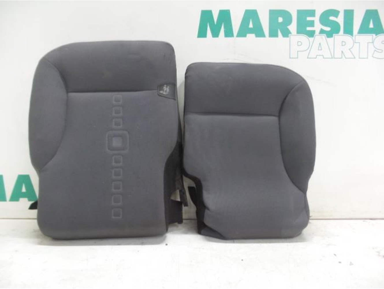 Citroen - Berlingo - Sitz Verkleidung rechts