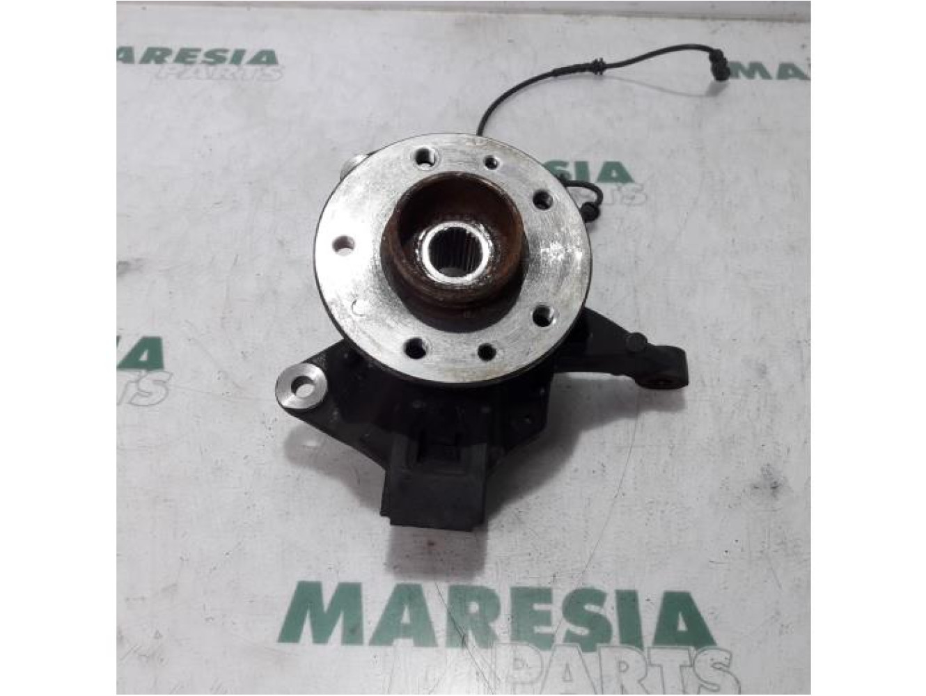 Renault - Megane Scenic - Achsschenkel links vorne